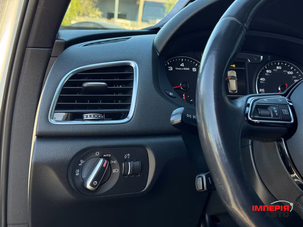 Audi Q3 - фото 39