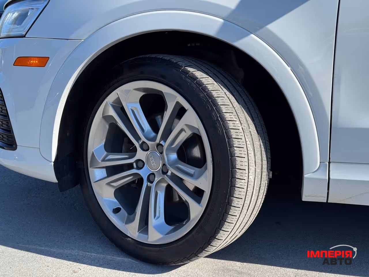 Audi Q3 - фото 10