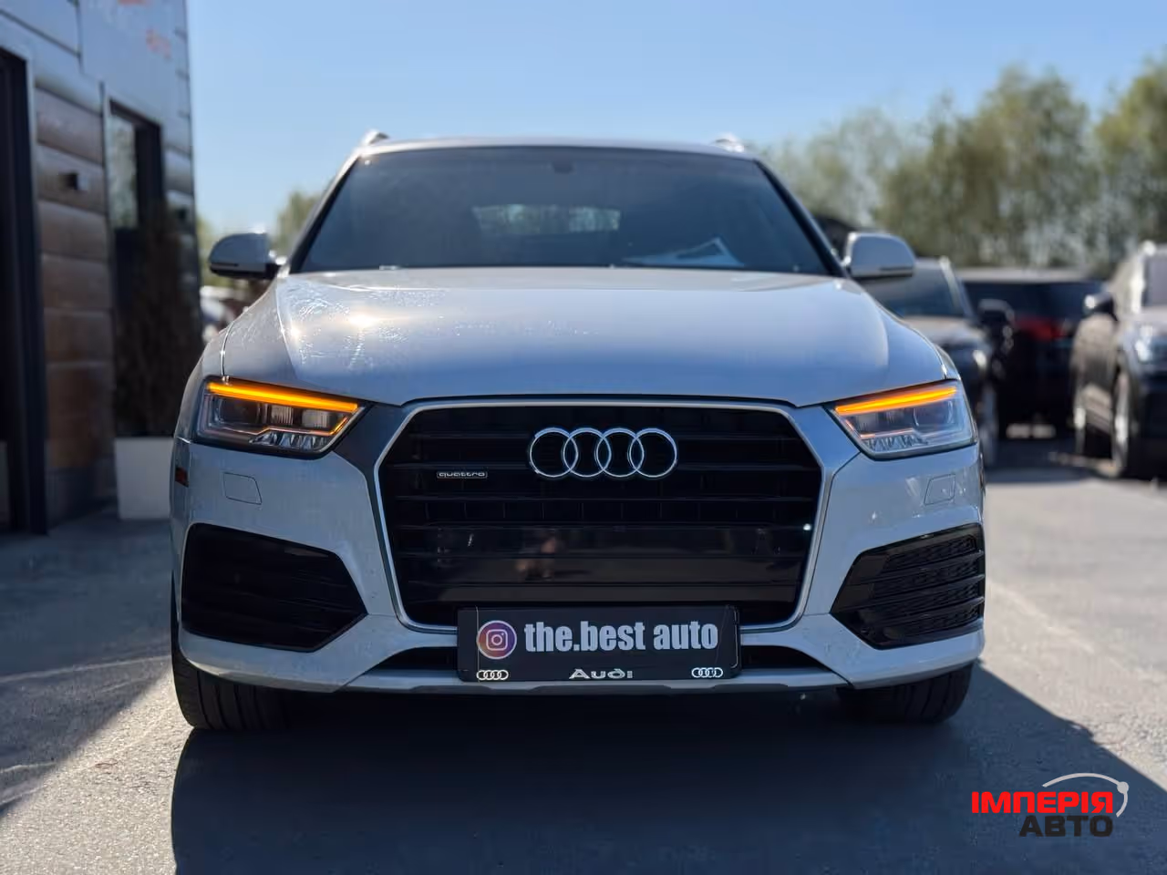 Audi Q3 - фото 14