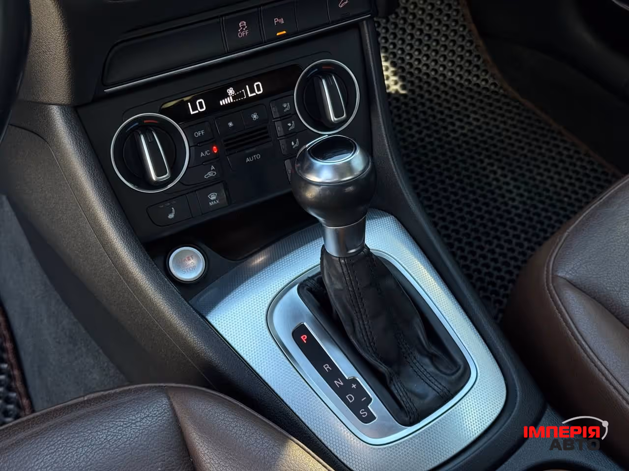 Audi Q3 - фото 40