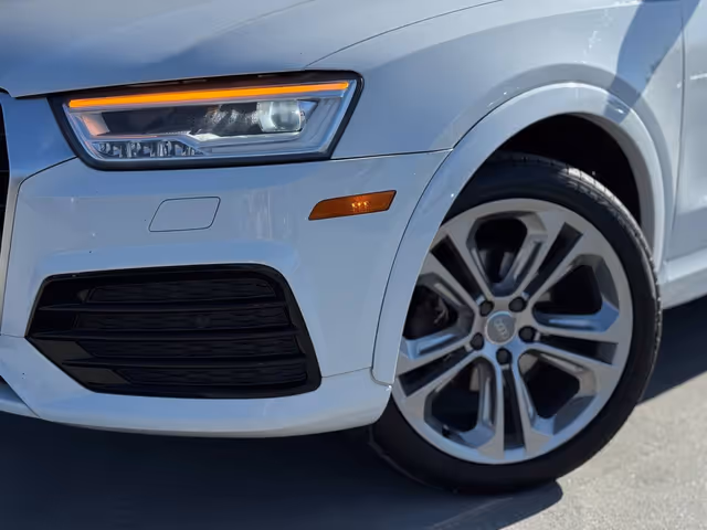 Audi Q3 - фото 5