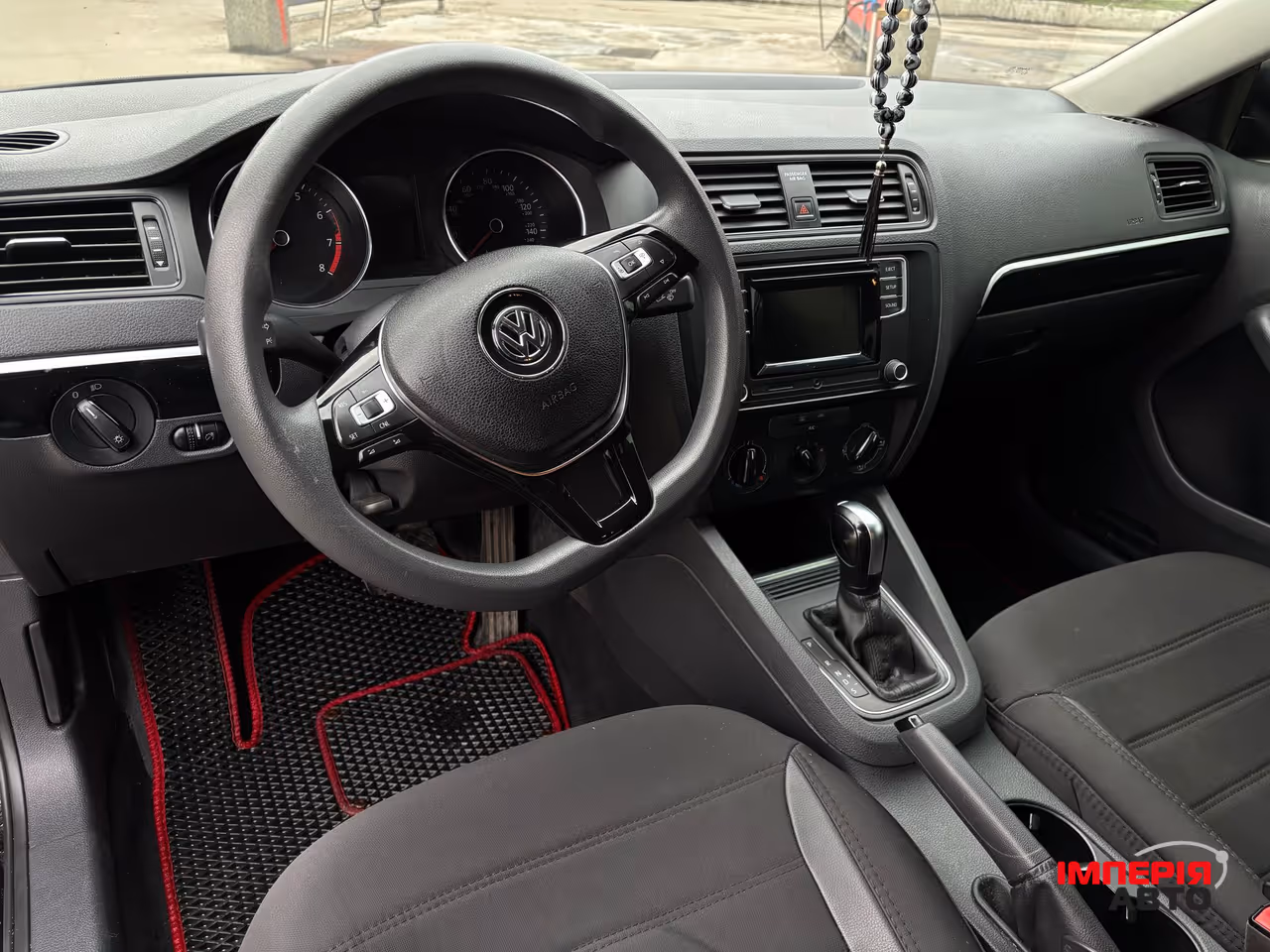 Volkswagen Jetta - фото 12