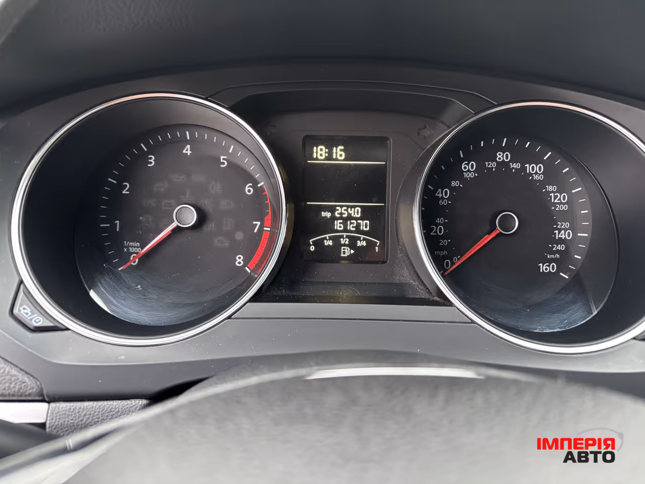 Volkswagen Jetta - фото 13