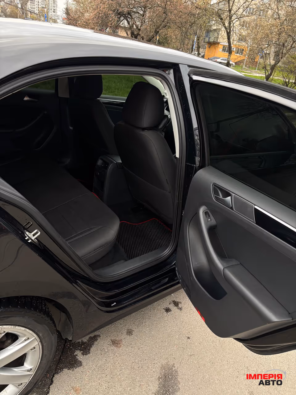 Volkswagen Jetta - фото 17