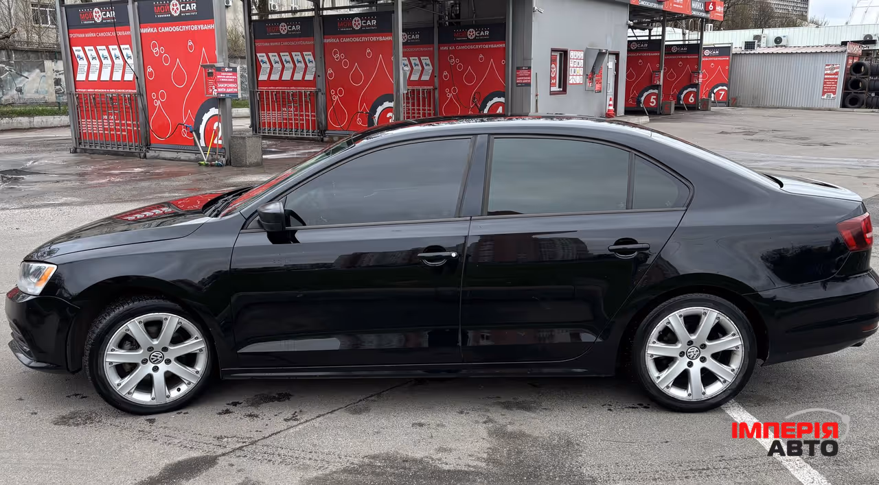 Volkswagen Jetta - фото 5