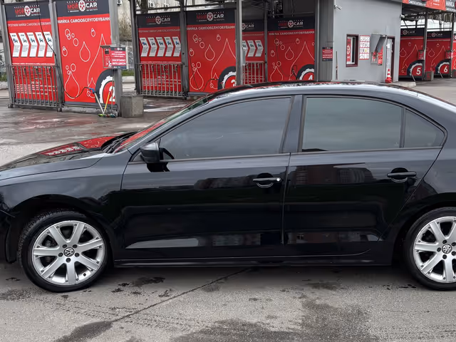 Volkswagen Jetta - фото 5