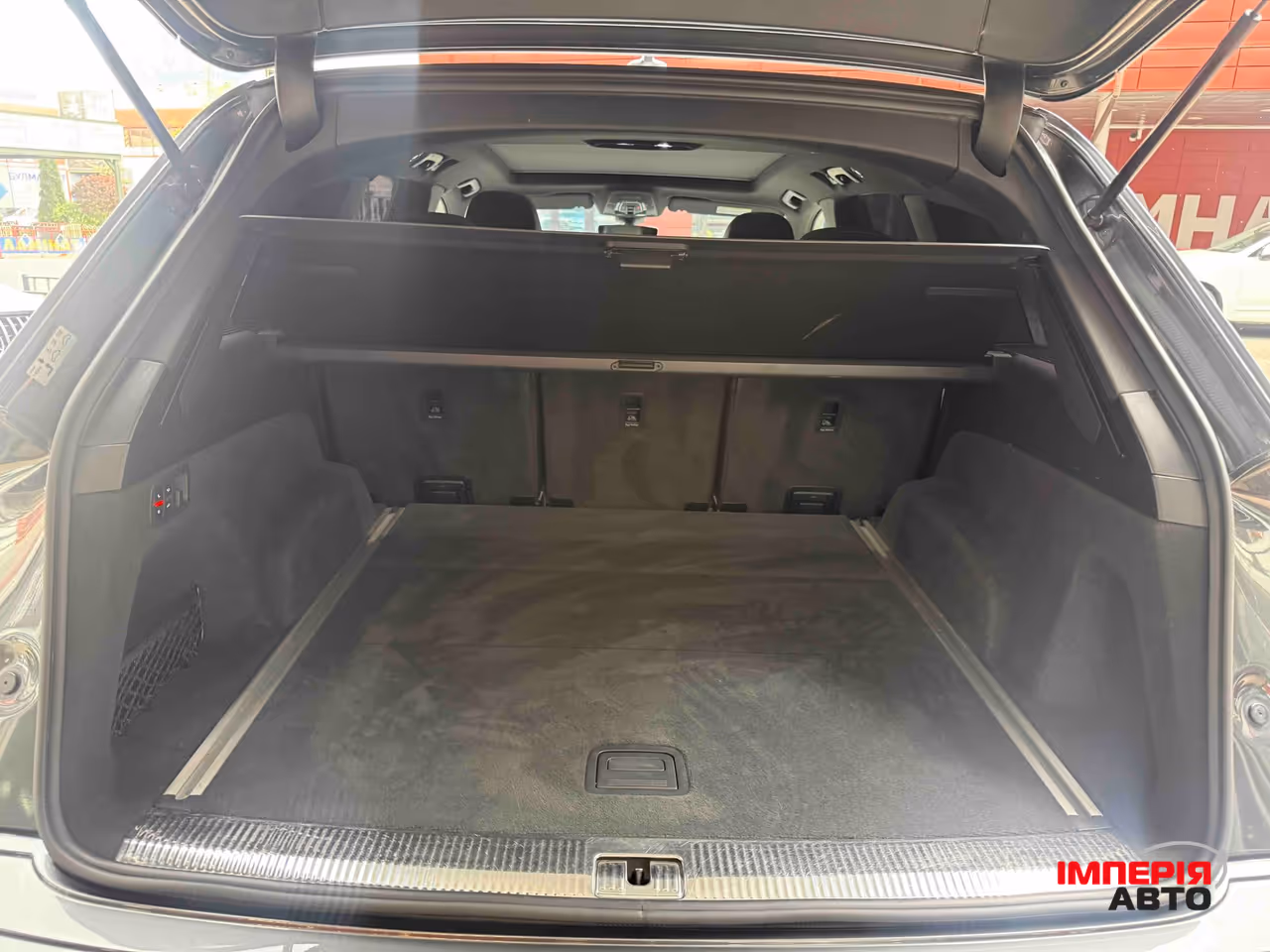 Audi Q7 - фото 41