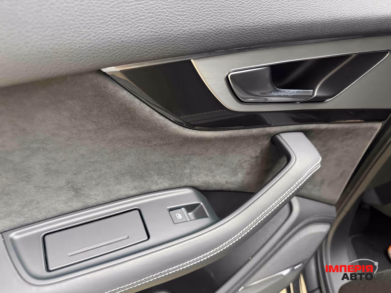 Audi Q7 - фото 40