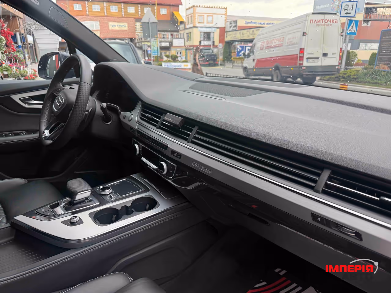 Audi Q7 - фото 47