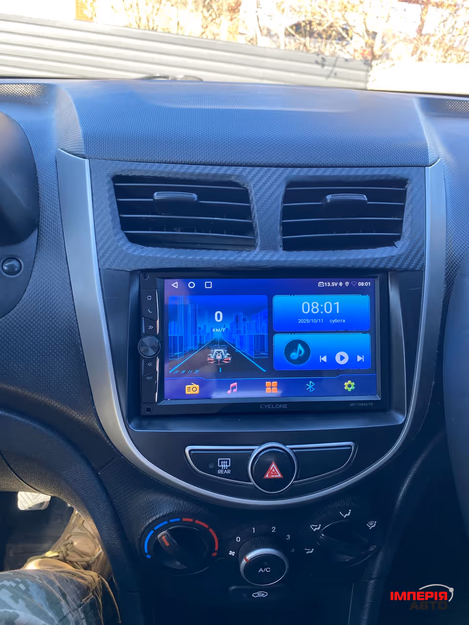 Hyundai Accent - фото 7