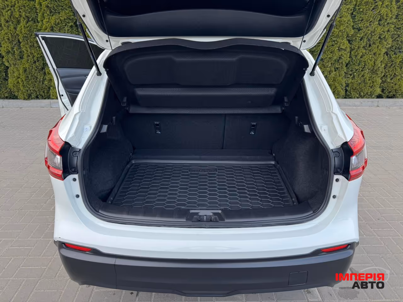 Nissan Qashqai - фото 7