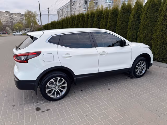 Nissan Qashqai - фото 5