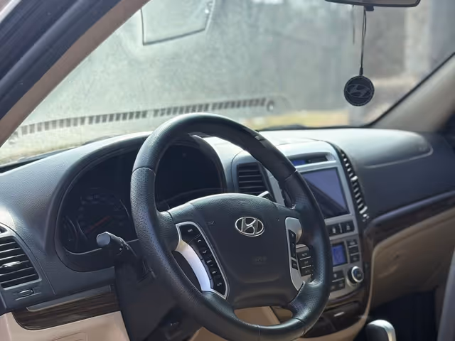 Hyundai Santa Fe - фото 4