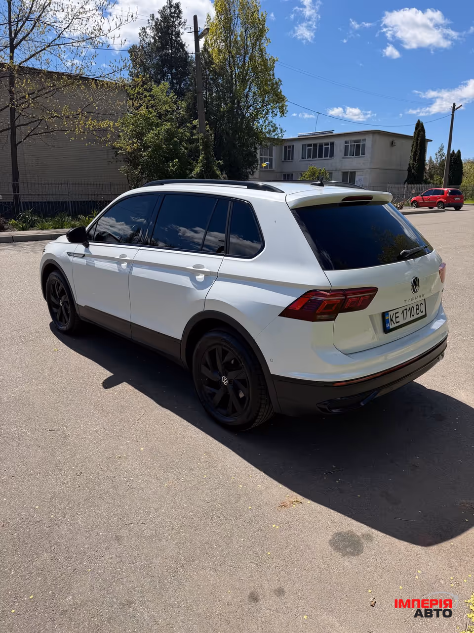 Volkswagen Tiguan - фото 6
