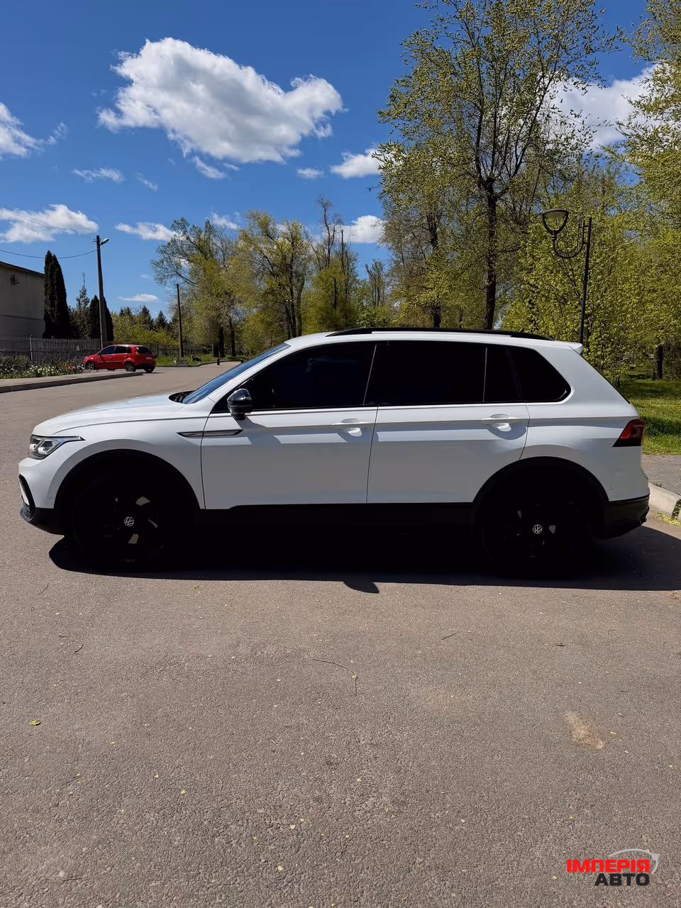 Volkswagen Tiguan - фото 5