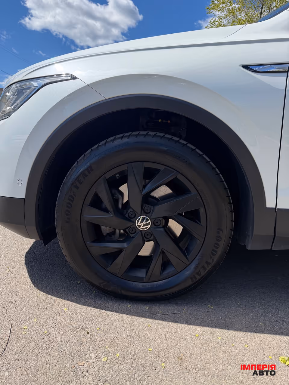 Volkswagen Tiguan - фото 32