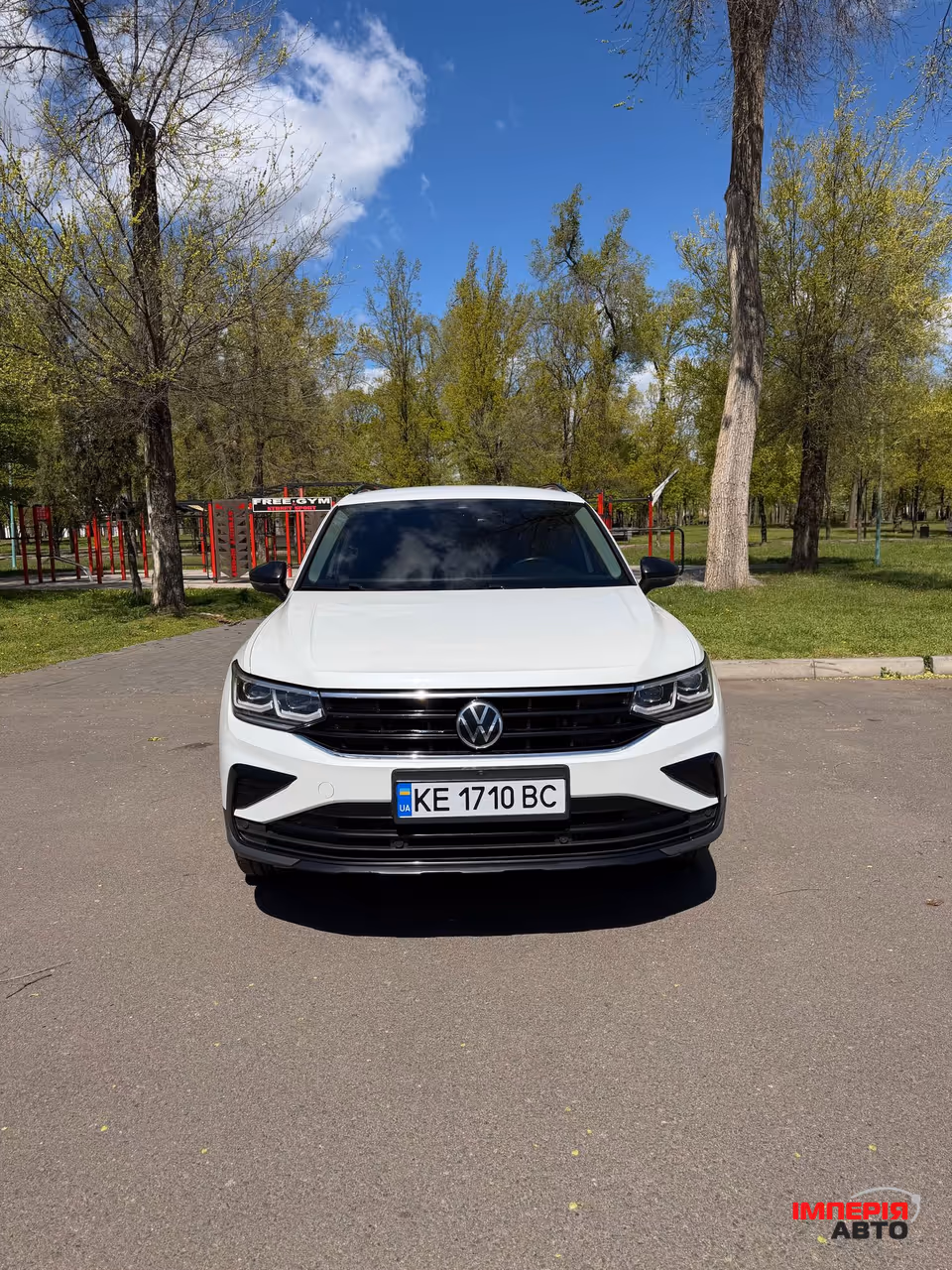 Volkswagen Tiguan - фото 3