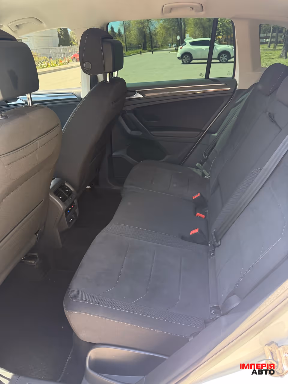 Volkswagen Tiguan - фото 28