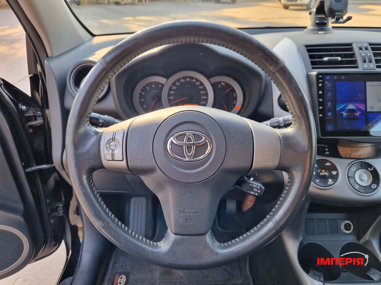 Toyota RAV4 - фото 14