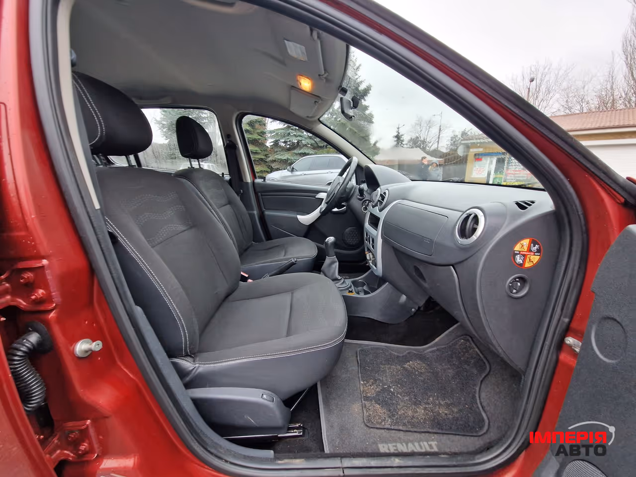Renault Sandero - фото 19