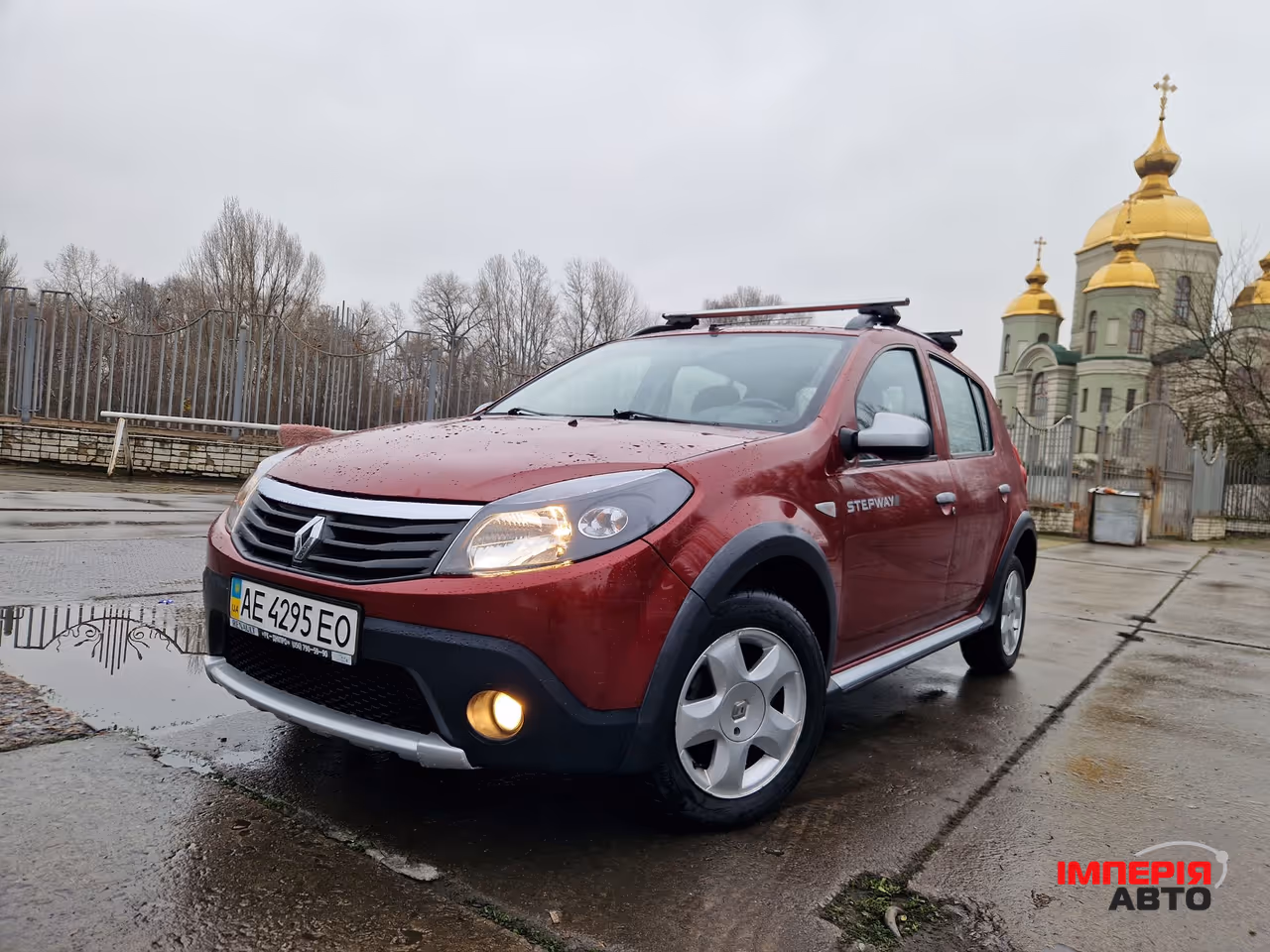 Renault Sandero - фото 1