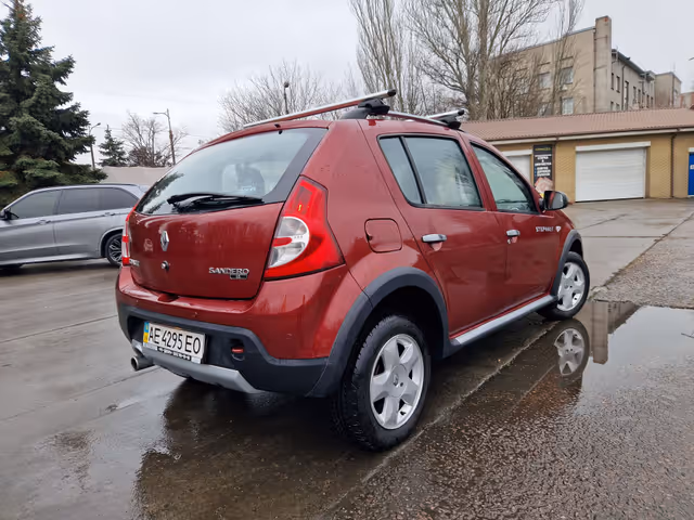 Renault Sandero - фото 4