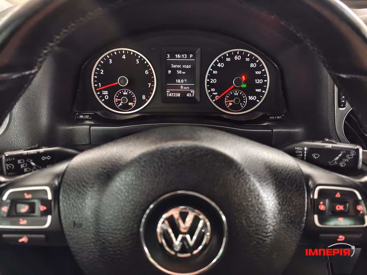 Volkswagen Tiguan - фото 11