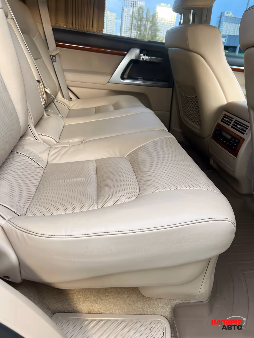 Toyota Land Cruiser - фото 4