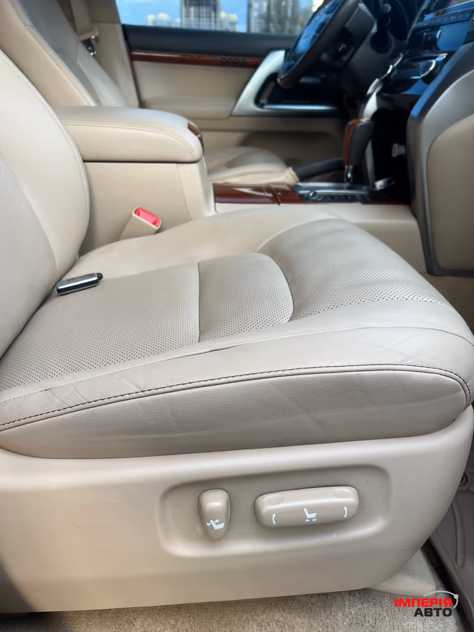 Toyota Land Cruiser - фото 9