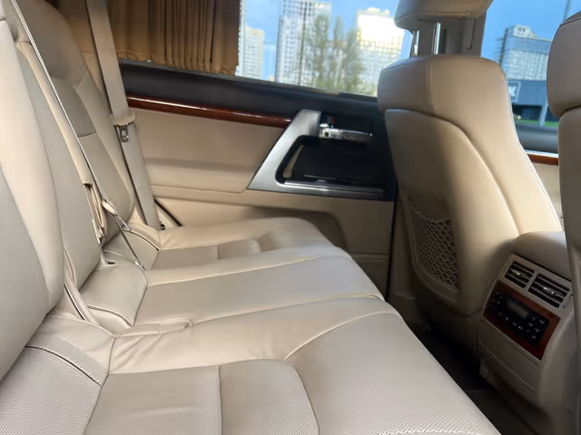 Toyota Land Cruiser - фото 4