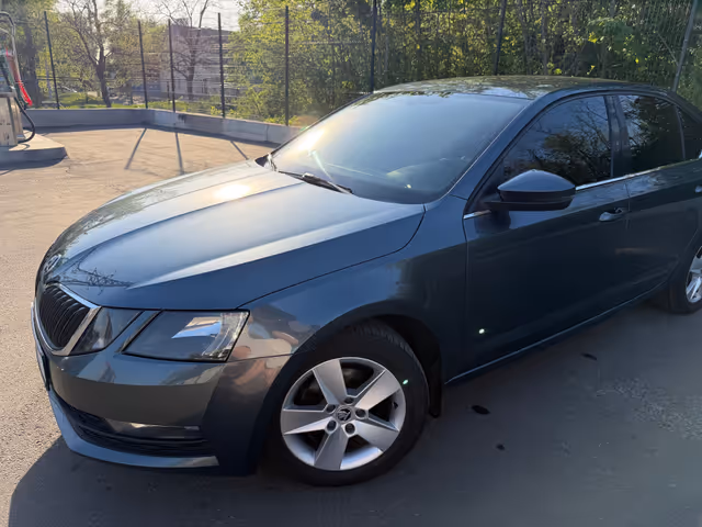 Skoda Octavia - фото 3