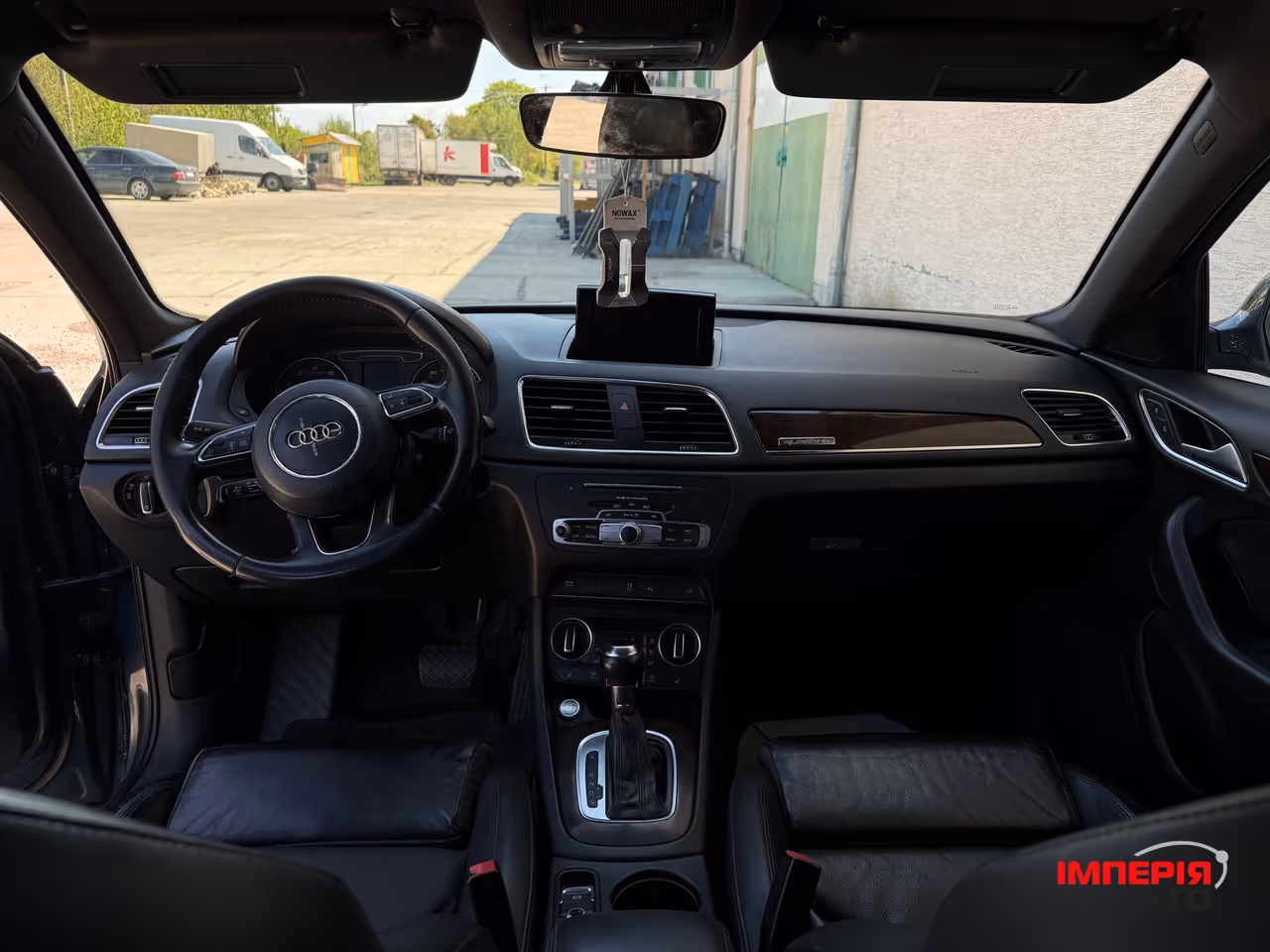 Audi Q3 - фото 22