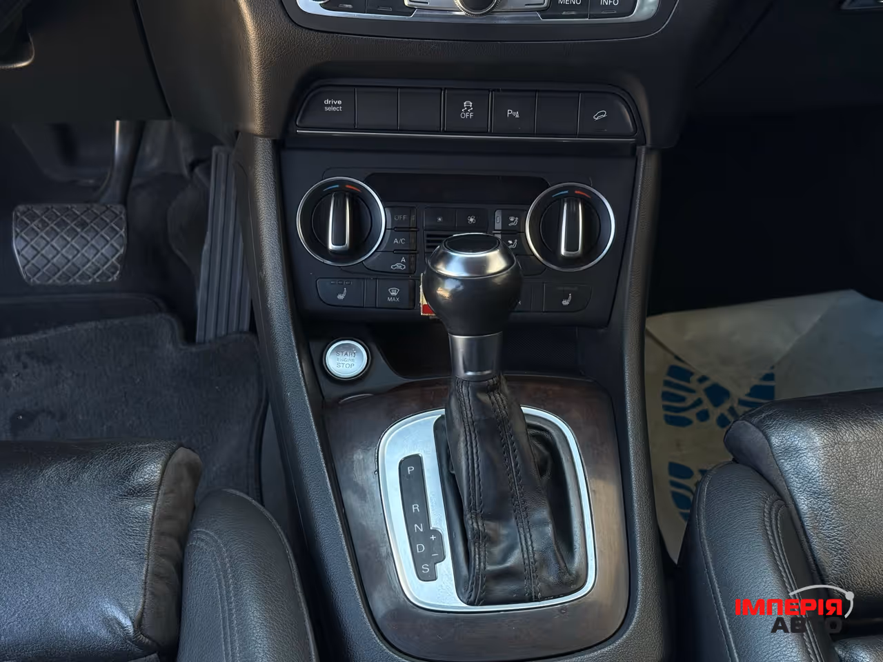 Audi Q3 - фото 24