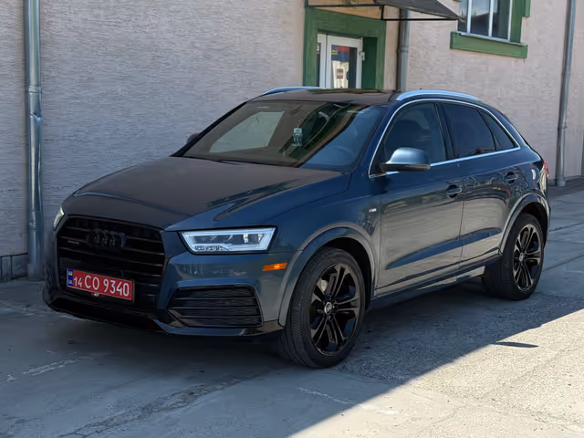 Audi Q3 - фото 1