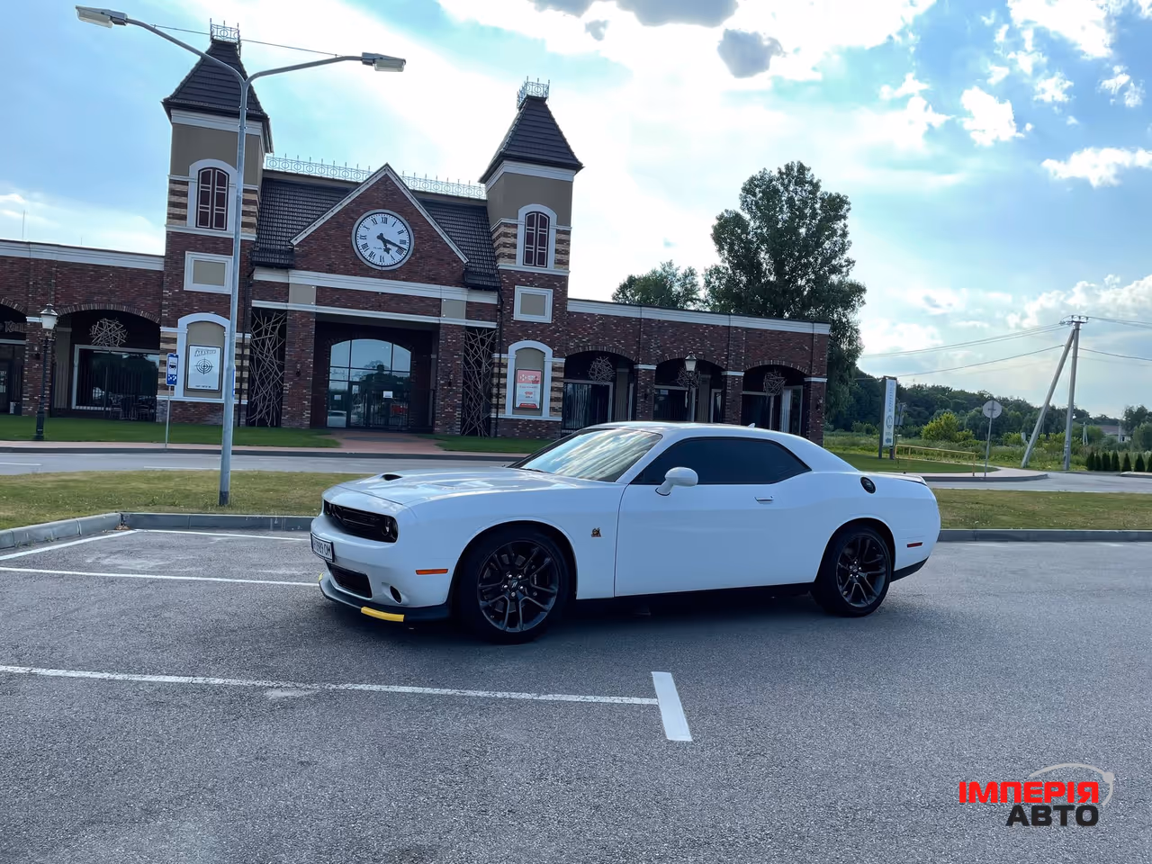 Dodge Challenger - фото 2