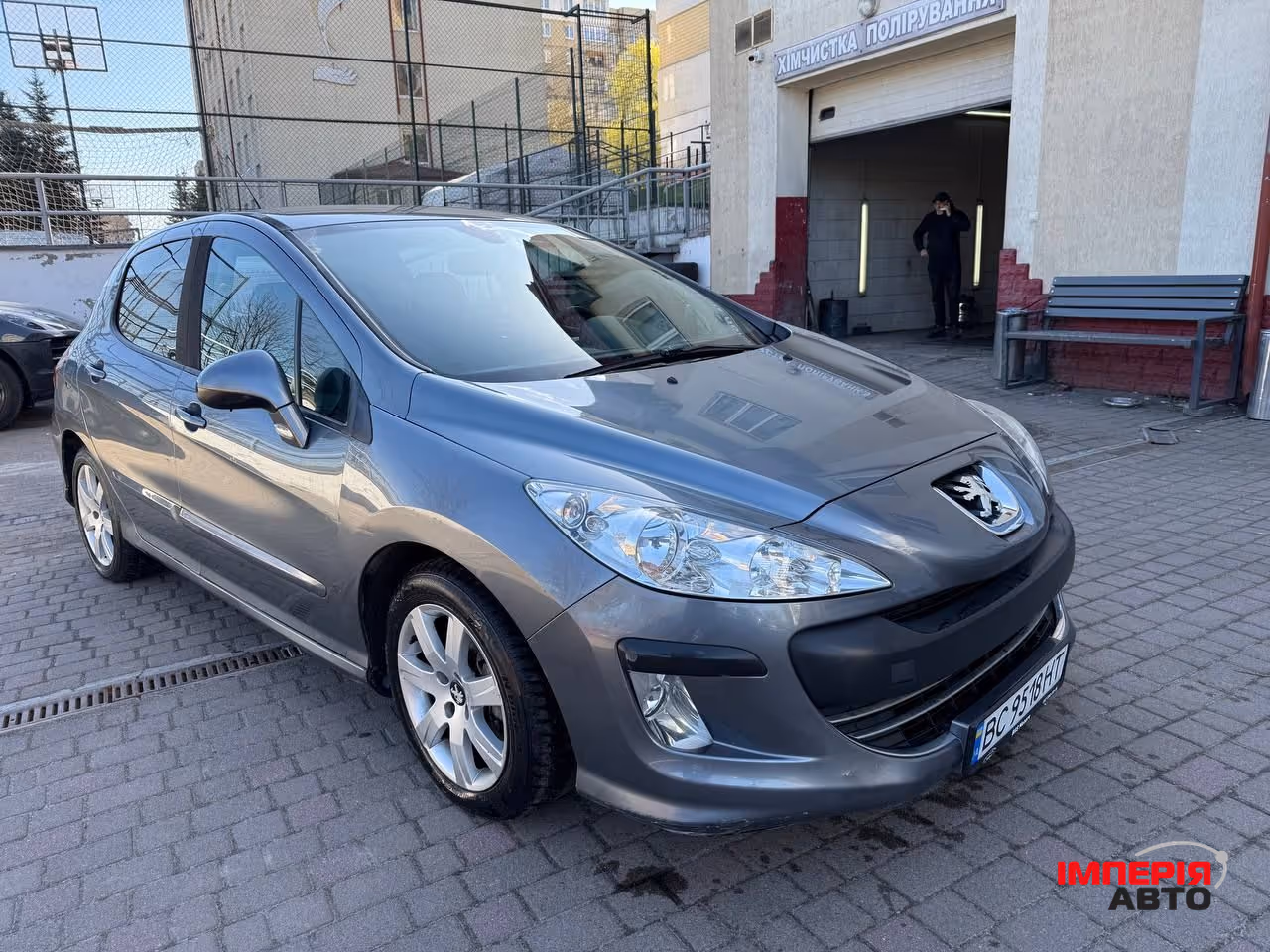 Peugeot 308 - фото 1
