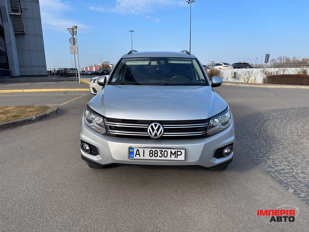 Volkswagen Tiguan - фото 2