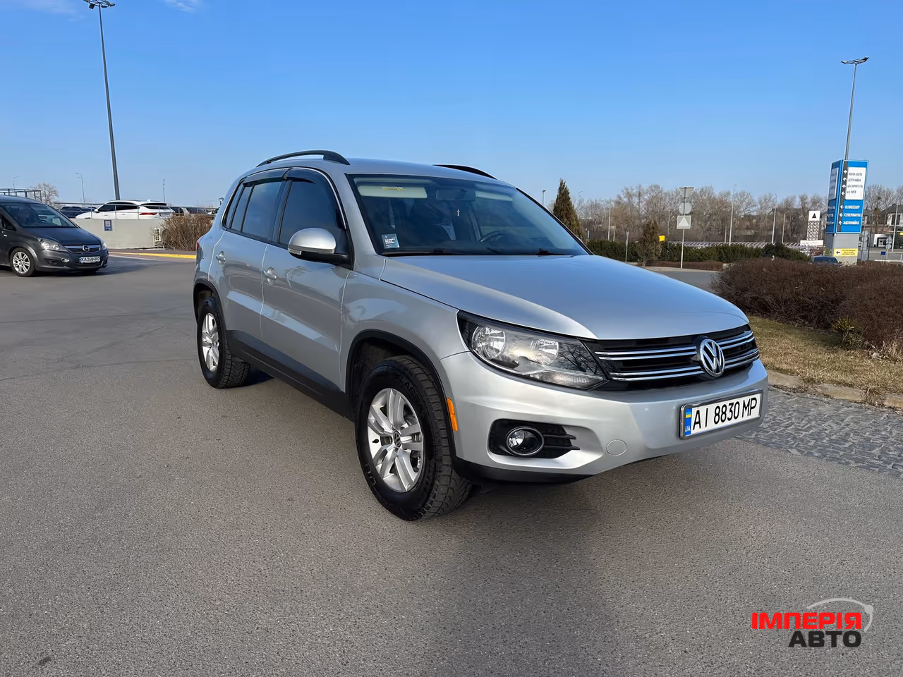 Volkswagen Tiguan - фото 3