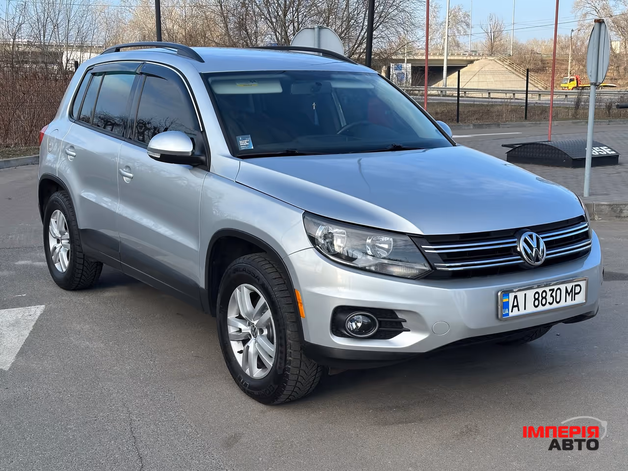 Volkswagen Tiguan - фото 10