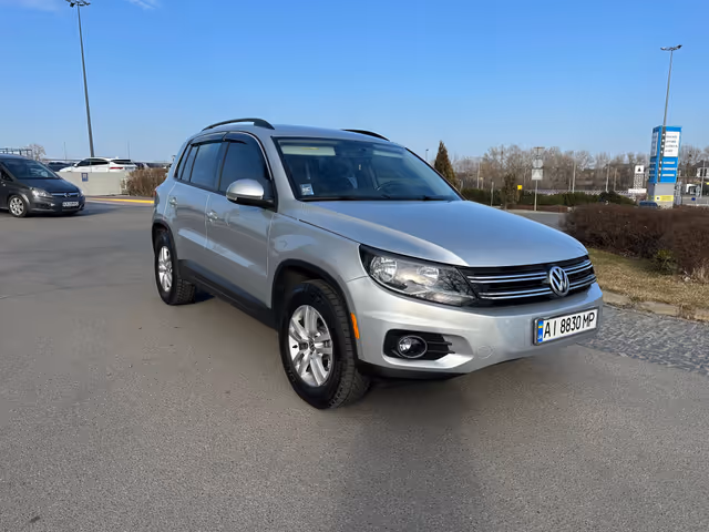 Volkswagen Tiguan - фото 3