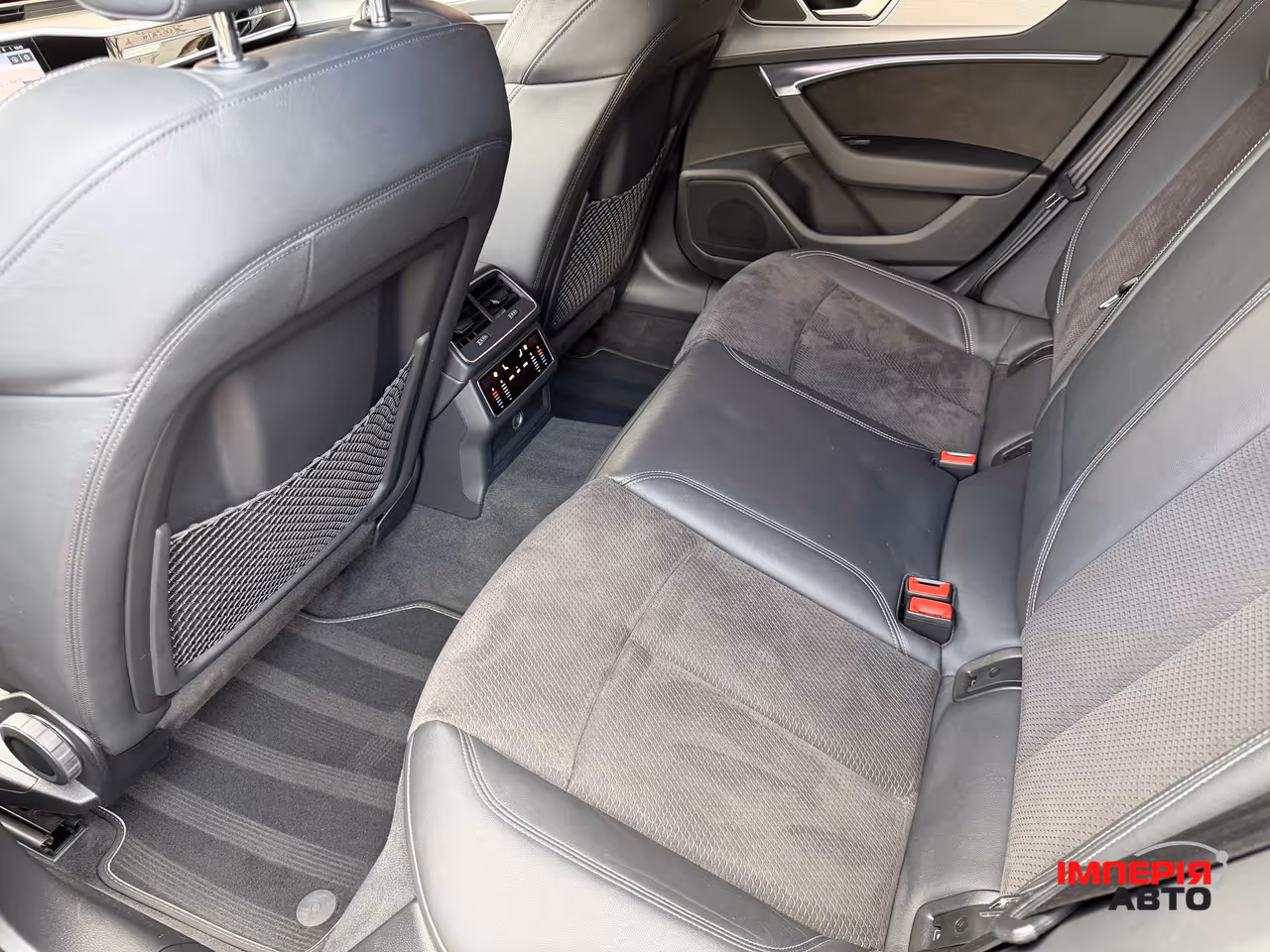 Audi A6 - фото 48
