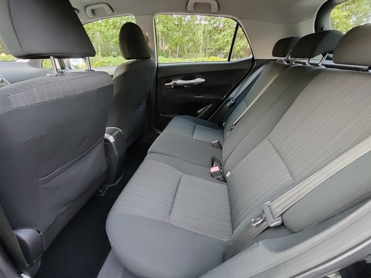 Toyota Auris - фото 23