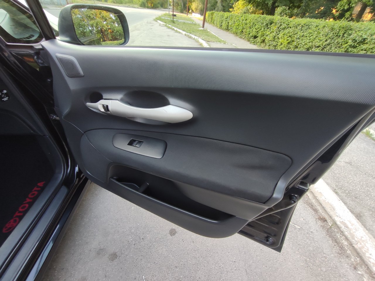 Toyota Auris - фото 31