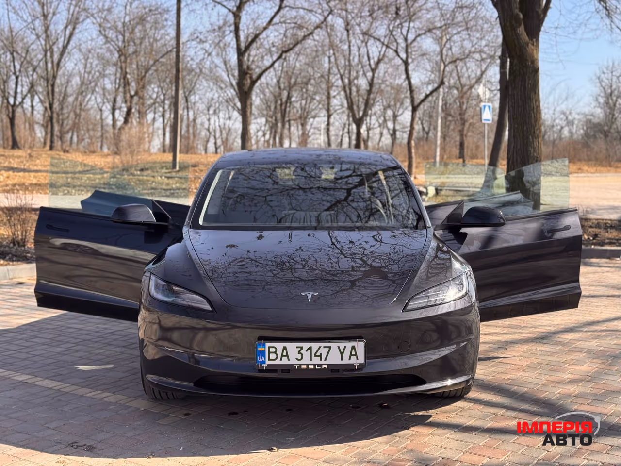 Tesla Model 3 - фото 2