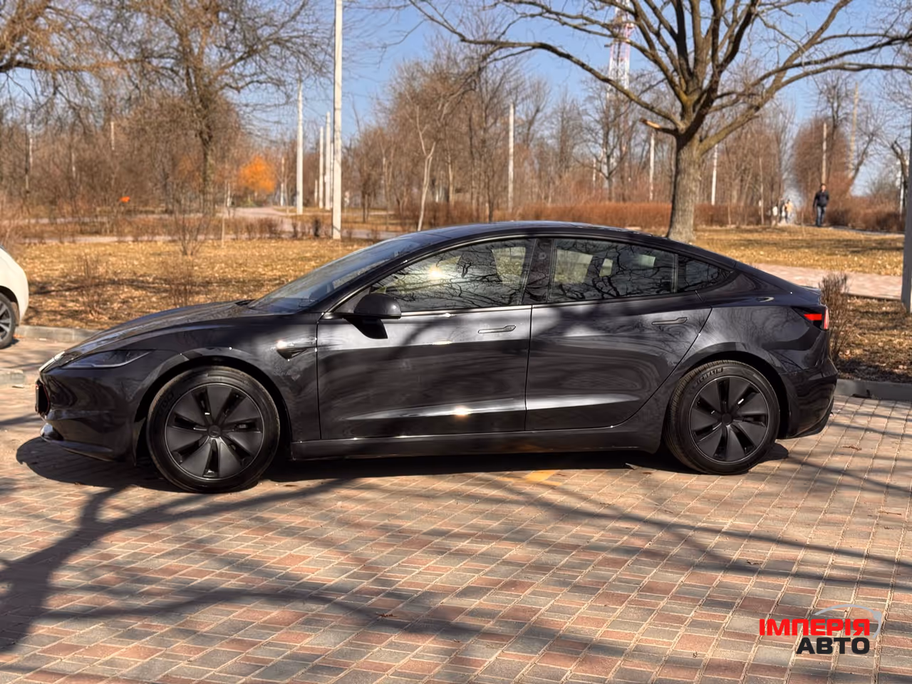 Tesla Model 3 - фото 14