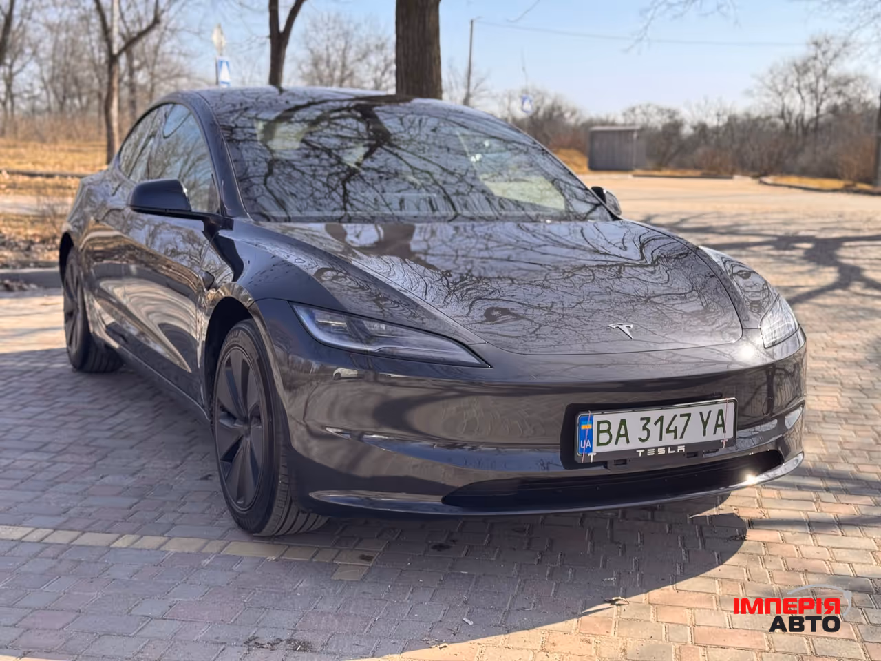Tesla Model 3 - фото 4