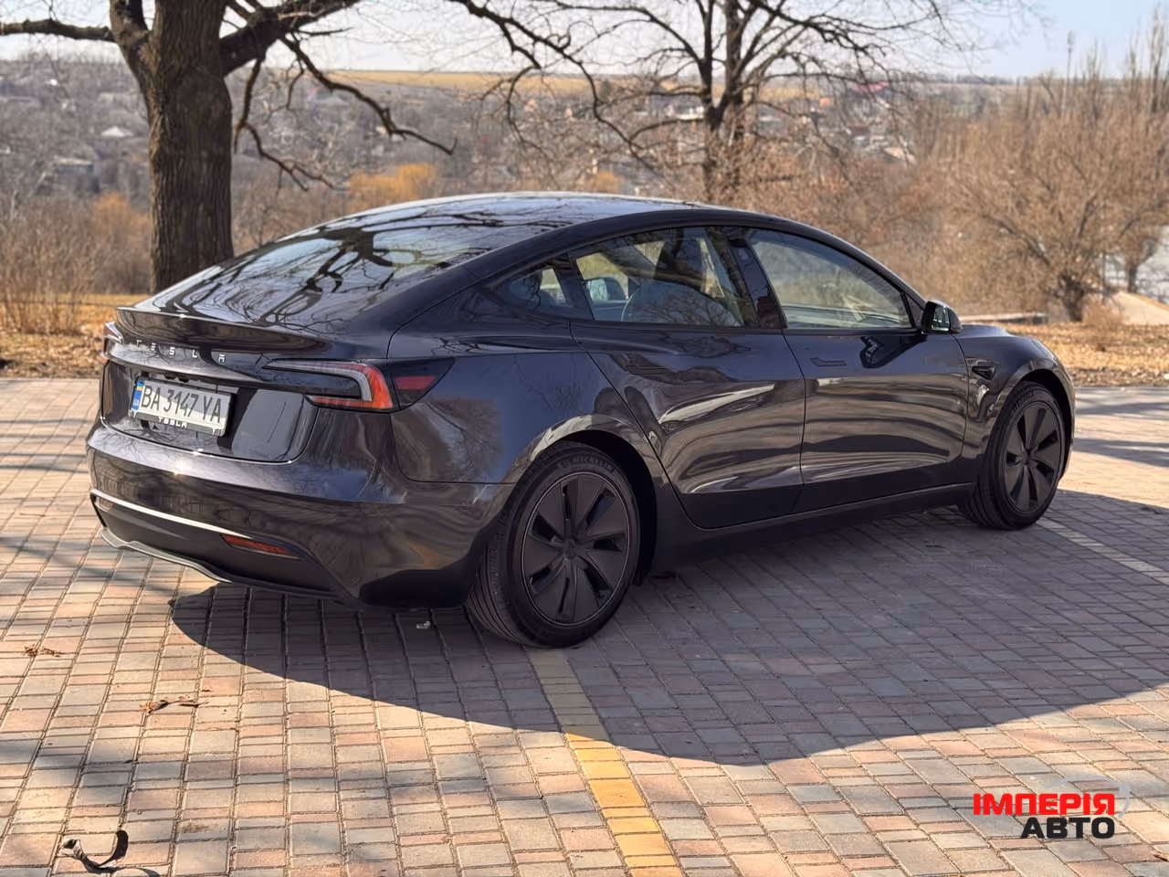 Tesla Model 3 - фото 9