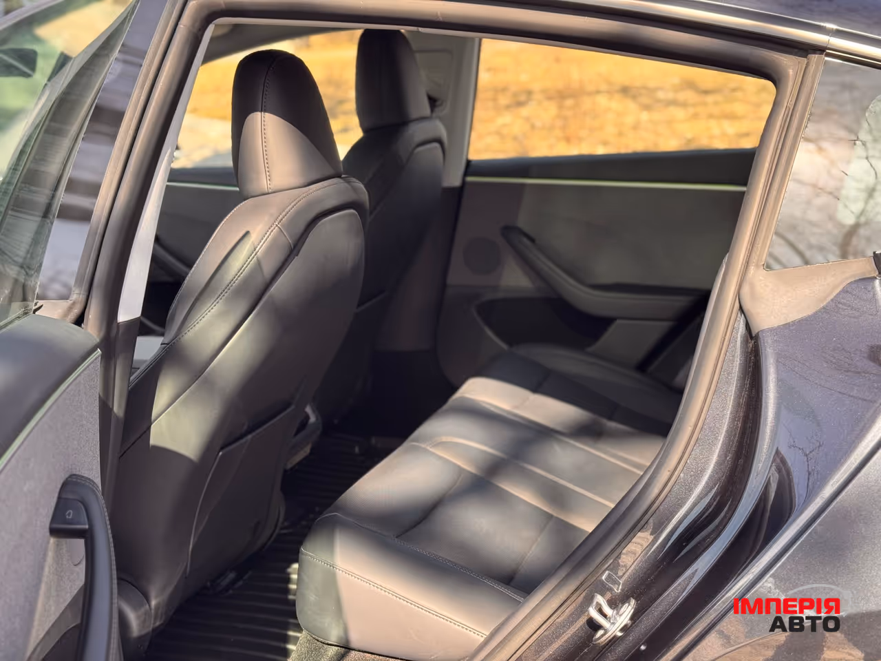 Tesla Model 3 - фото 26