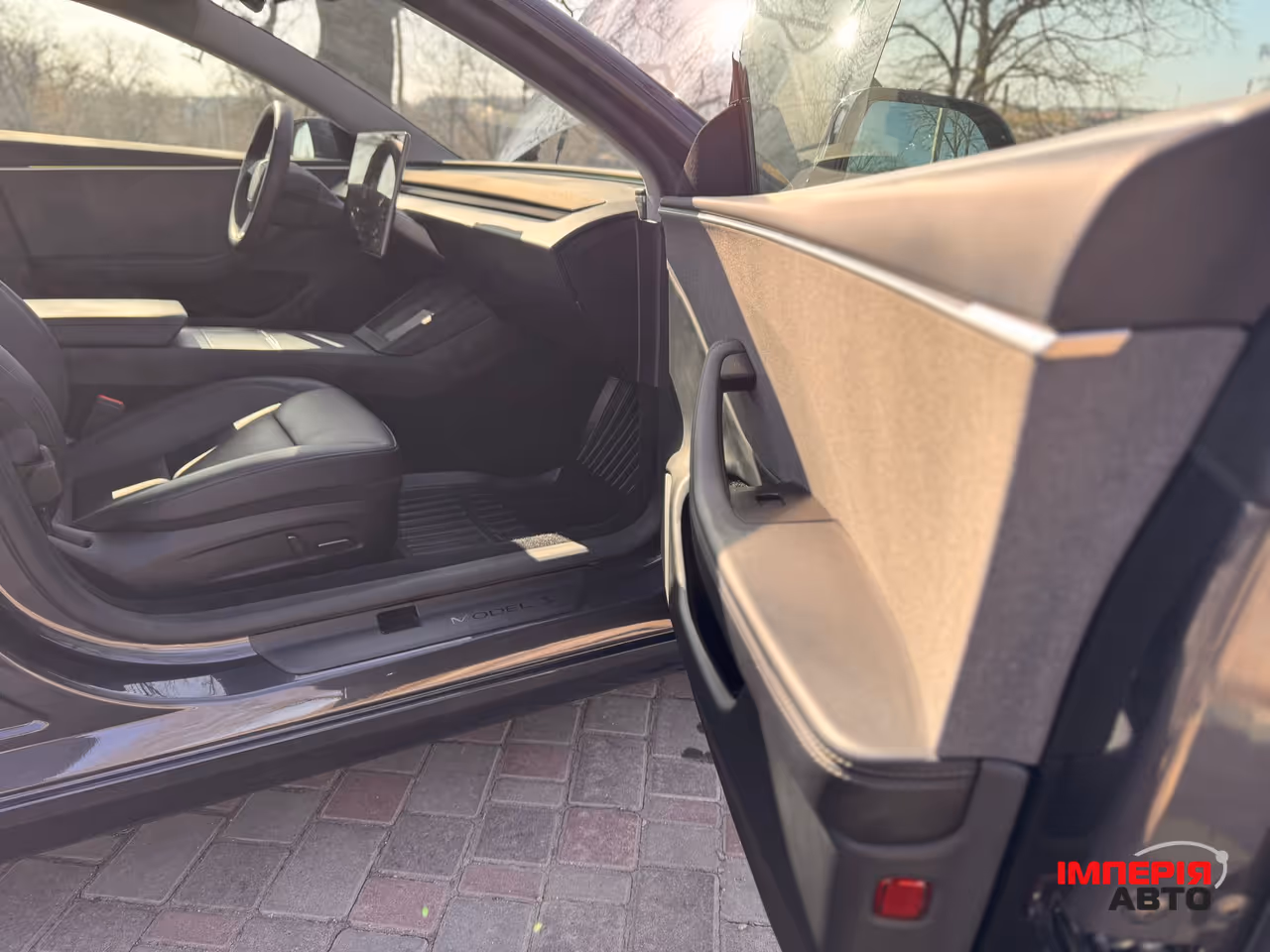 Tesla Model 3 - фото 33