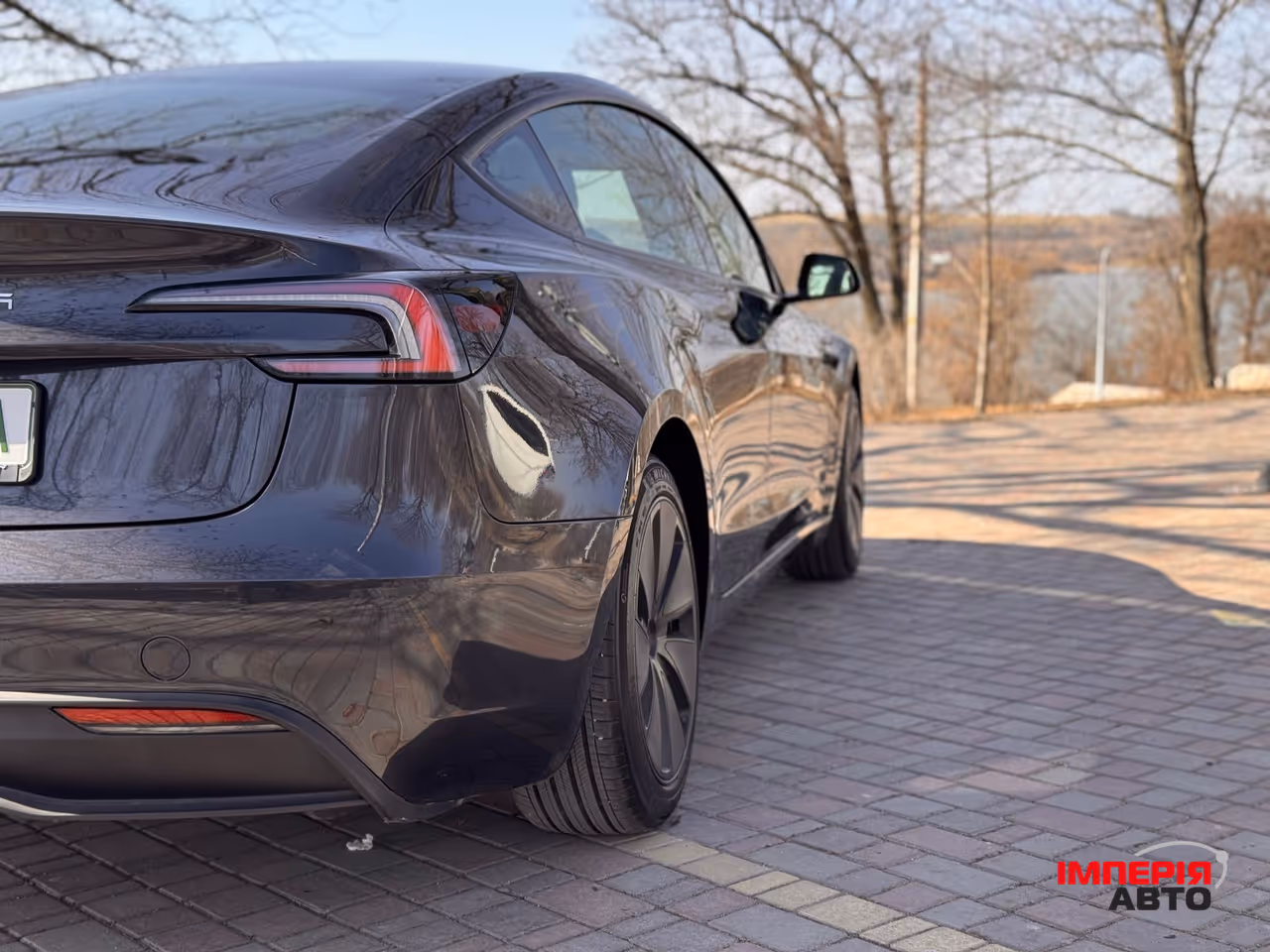 Tesla Model 3 - фото 21